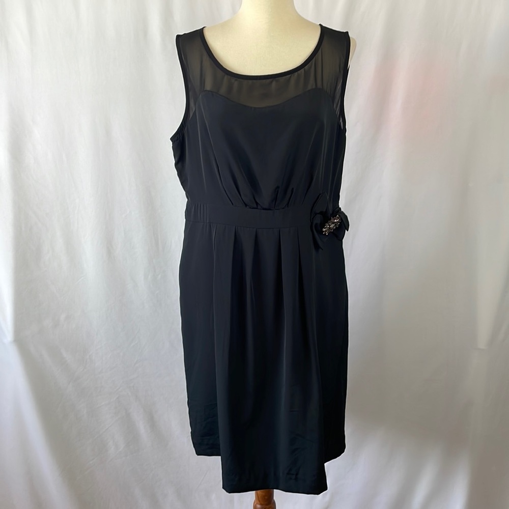 NWT Elle Little Black Dress w/Jewel Bow & Side Seam Pockets and Zipper - Size 14